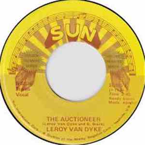 Leroy Van Dyke - Walk On By / The Auctioneer