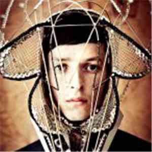 Totally Enormous Extinct Dinosaurs - Trouble