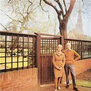 Fairport Convention - Unhalfbricking