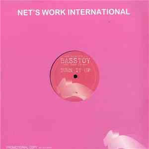 Mark Picchiotti Presents Basstoy Feat. Dana Divine - Turn It Up