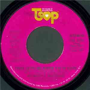 McFadden & Whitehead - That Lets Me Know I'm In Love