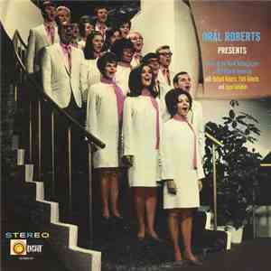 The World Action Singers with Richard Roberts , Patti Roberts and Joyce Lam ...