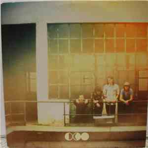 Half Moon Run - She Wants To Know