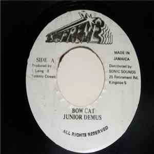 Junior Demus - Bow Cat